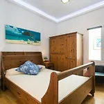 Estudios Ramon Llull Апартаменты