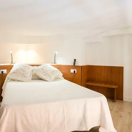 Estudios Ramon Llull * Dénia