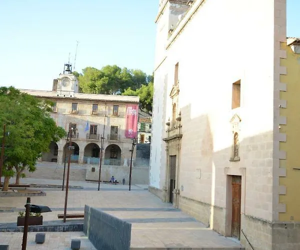 Estudios Ramon Llull Lägenhet