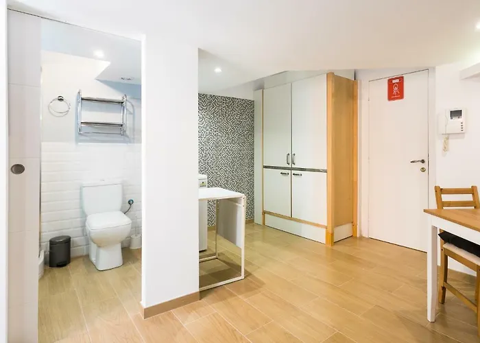 Estudios Ramon Llull *