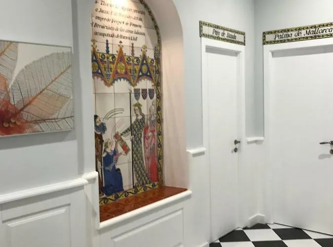 Estudios Ramon Llull