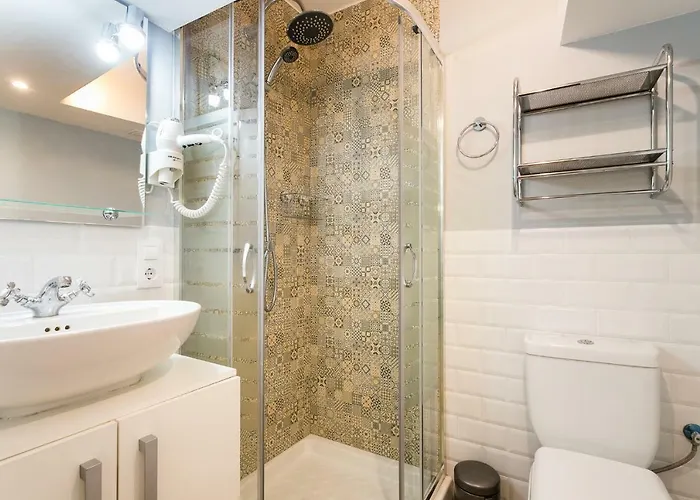 Estudios Ramon Llull