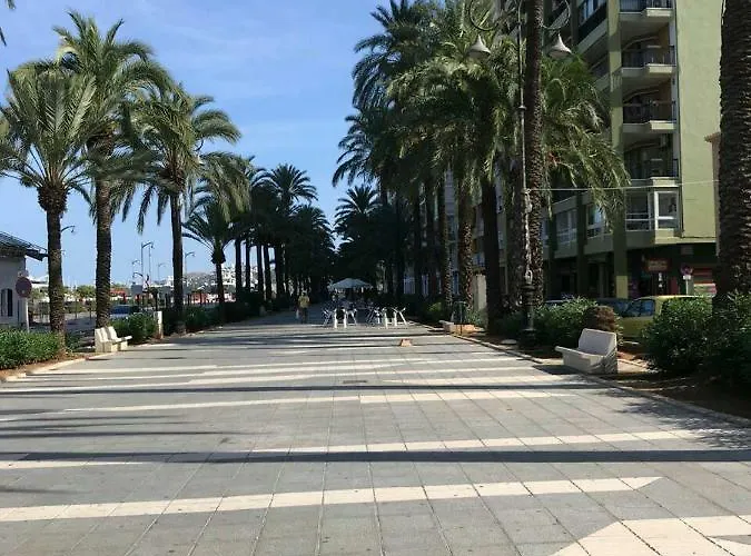 Estudios Ramon Llull Denia